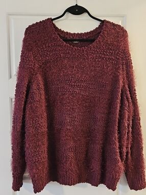 Denver Hayes Plush Crewneck Sweater - Wine